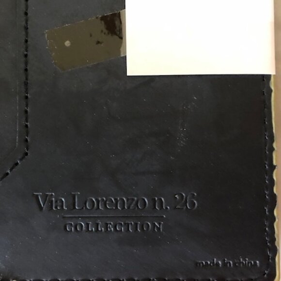 VIA LORENZO n.26 COLLECTION  Passport Case Gold Metallic - Picture 7 of 11